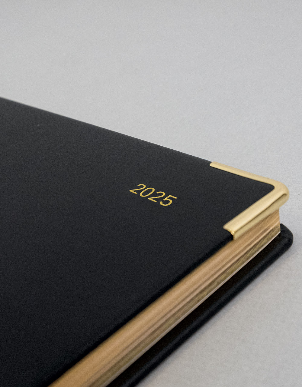 Roma Quarto Week to View Leather Planner with Appointments 2025 - English - 25-C33YIBK#colour_black